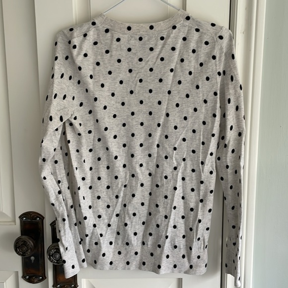 Grey and black Banana Republic light weight knit sweater / top - Picture 3 of 4